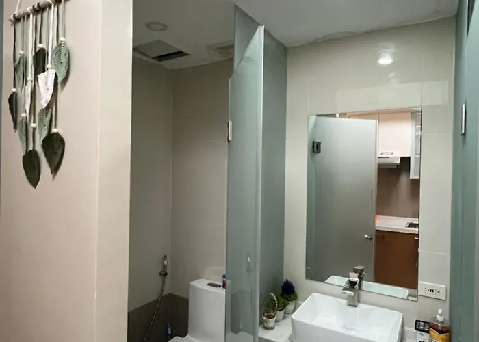 Osaka Japan Vibe Pioneer Mandaluyong Free Pool Gym Kidsroom Netflix Prime Hbomax Sunshine 100 T3 16th 马尼拉