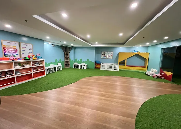Osaka Japan Vibe Pioneer Mandaluyong Free Pool Gym Kidsroom Netflix Prime Hbomax Sunshine 100 T3 16th 公寓 *